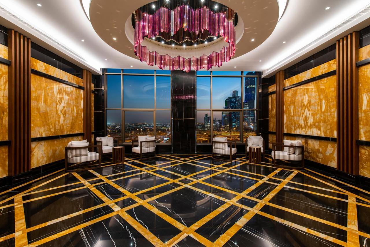 Movenpick Hotel And Residences Riyadh Luaran gambar The lobby of the Ritz-Carlton, Dubai