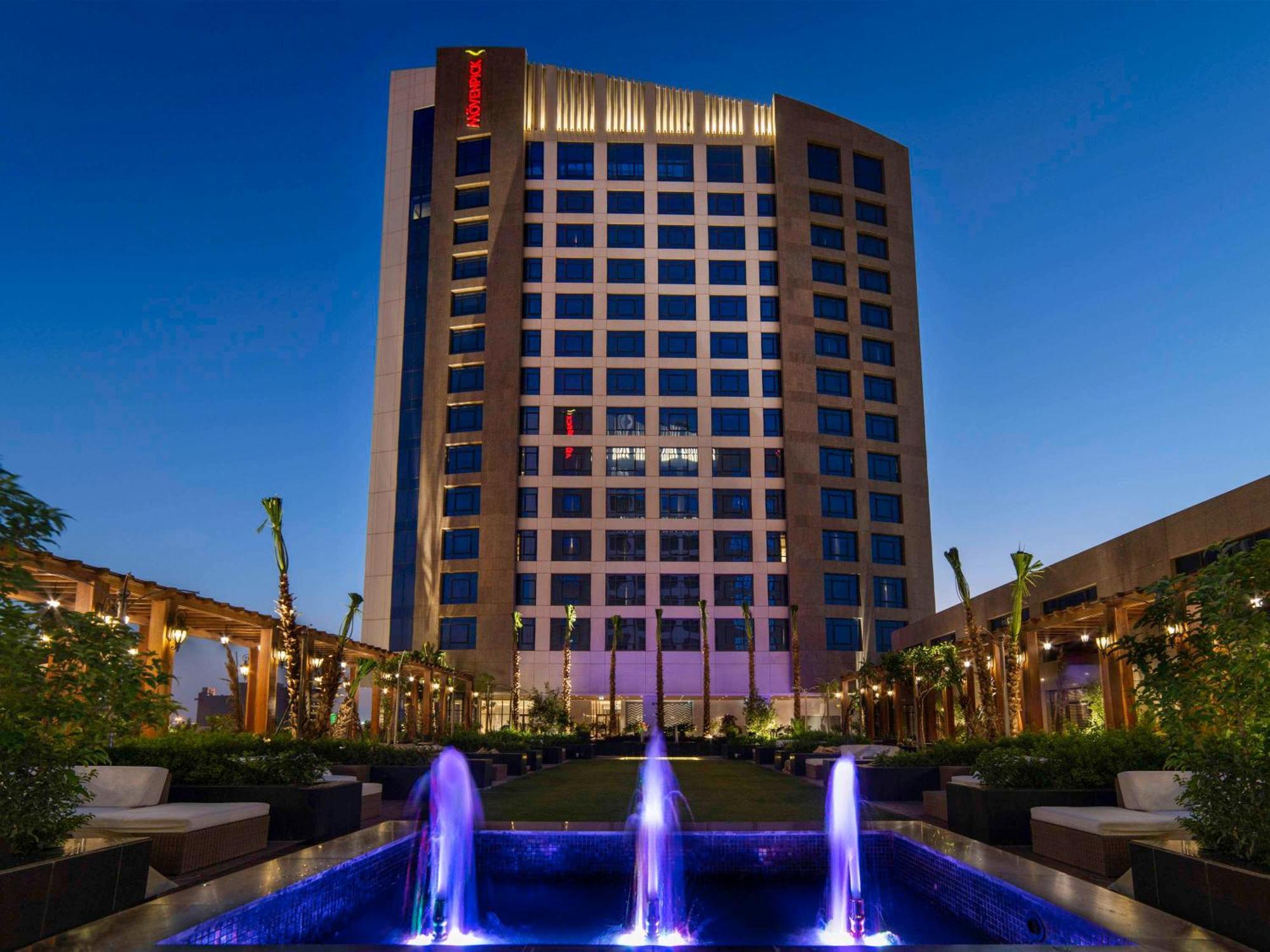 Movenpick Hotel And Residences Riyadh Luaran gambar Marriott International Hotel in Islamabad